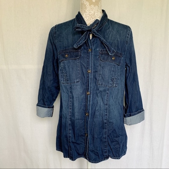CAbi // Waterfront Denim Tie Button Down Shirt Medium mar2 - Picture 1 of 7
